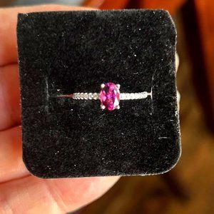 Certified Natural Tourmaline - 0.722 carat gemstone 18kt Gold & Silver Ring